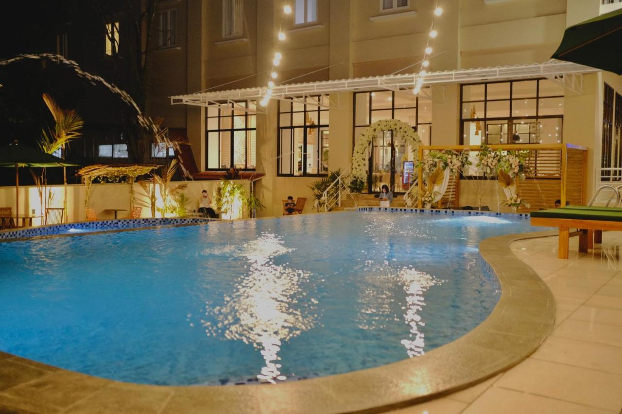 Hotel Villa Emitta Tomohon Экстерьер фото