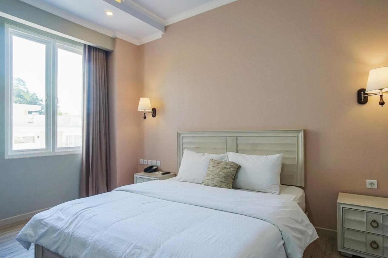 Hotel Villa Emitta Tomohon Экстерьер фото