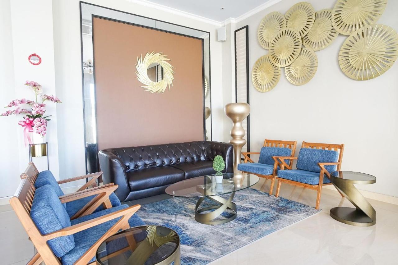 Hotel Villa Emitta Tomohon Экстерьер фото