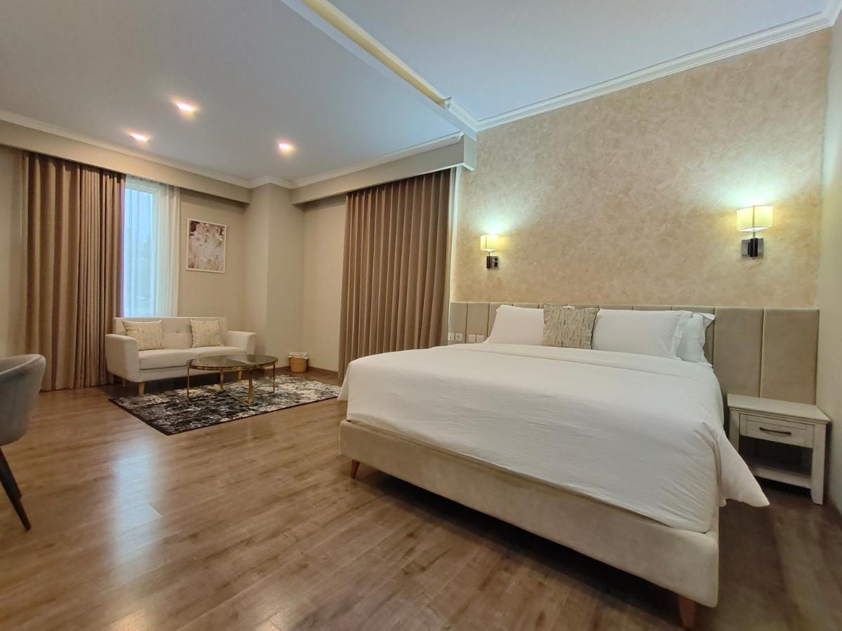 Hotel Villa Emitta Tomohon Экстерьер фото