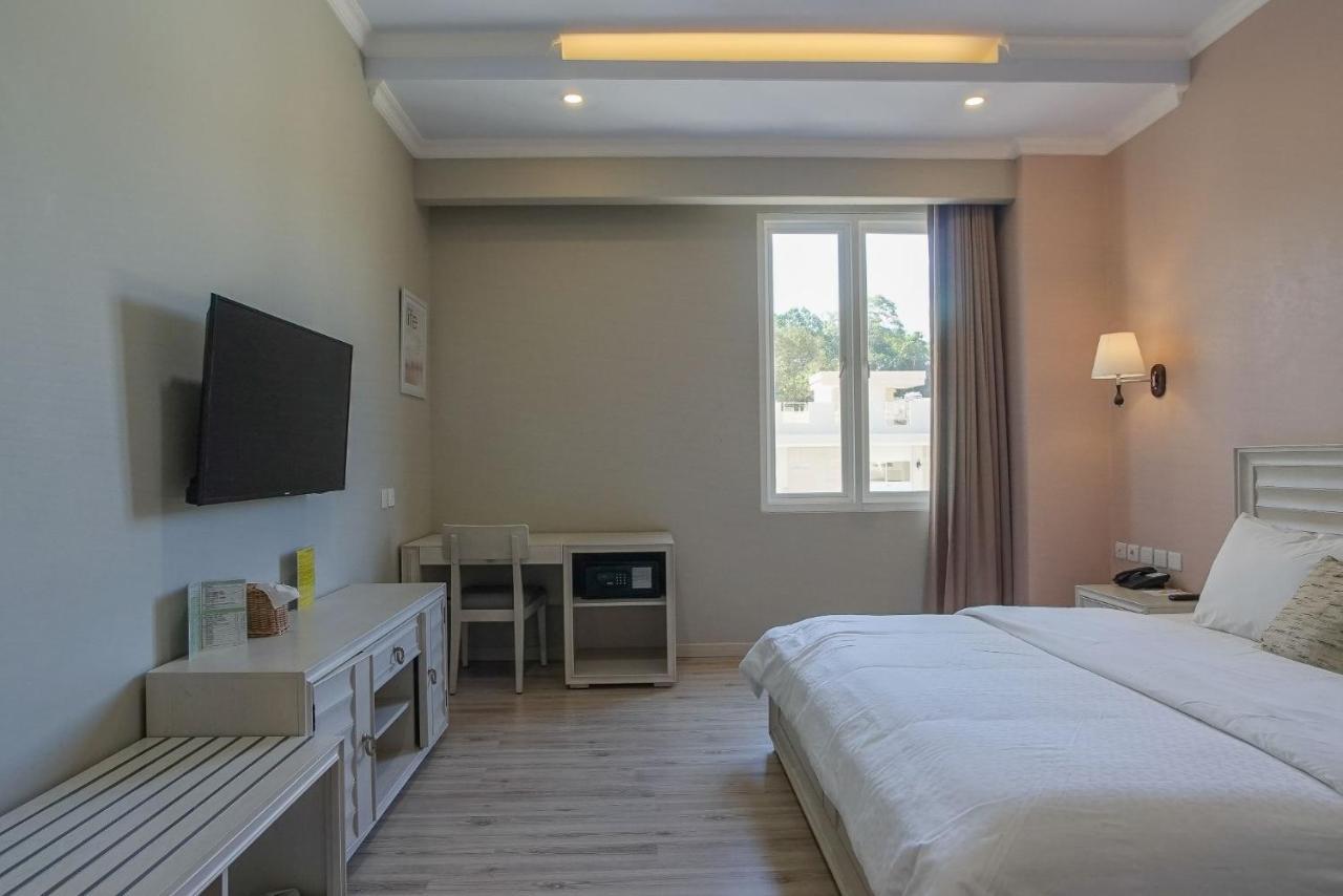 Hotel Villa Emitta Tomohon Экстерьер фото
