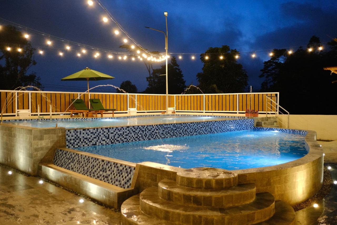 Hotel Villa Emitta Tomohon Экстерьер фото